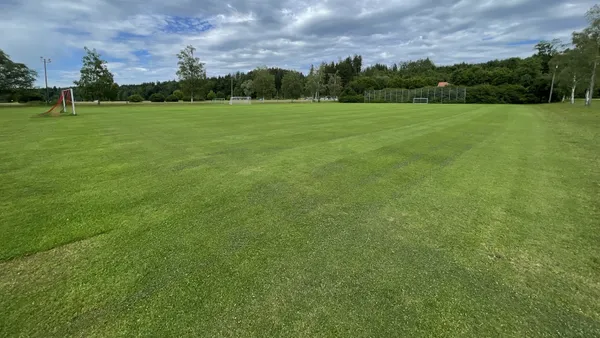 Trainingsplatz Autobahn Rohrdorf - SOCCATOURS